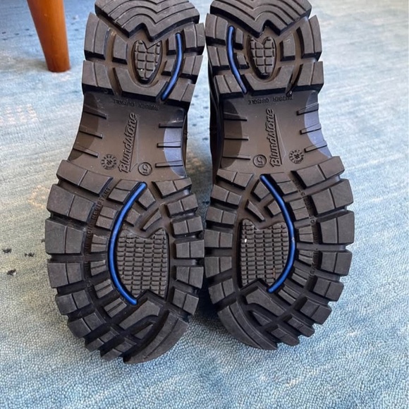 Blundstones Chelsea Lug Boots Women's Size 8 (5) Rustic Brown - Picture 5 of 6